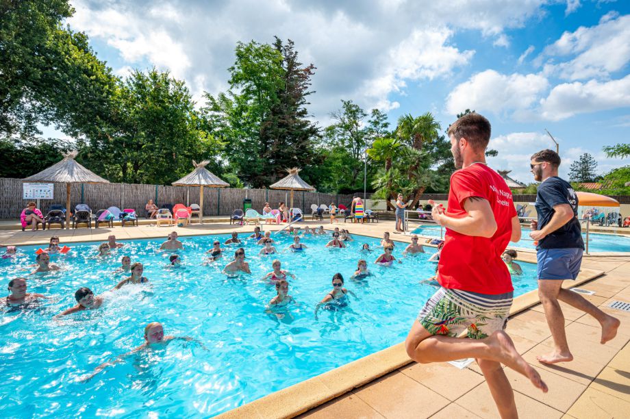 aquagym piscine chauffée camping sable d'olonne