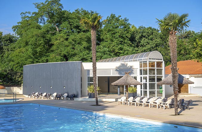 piscine couverte camping saint gilles croix de vie